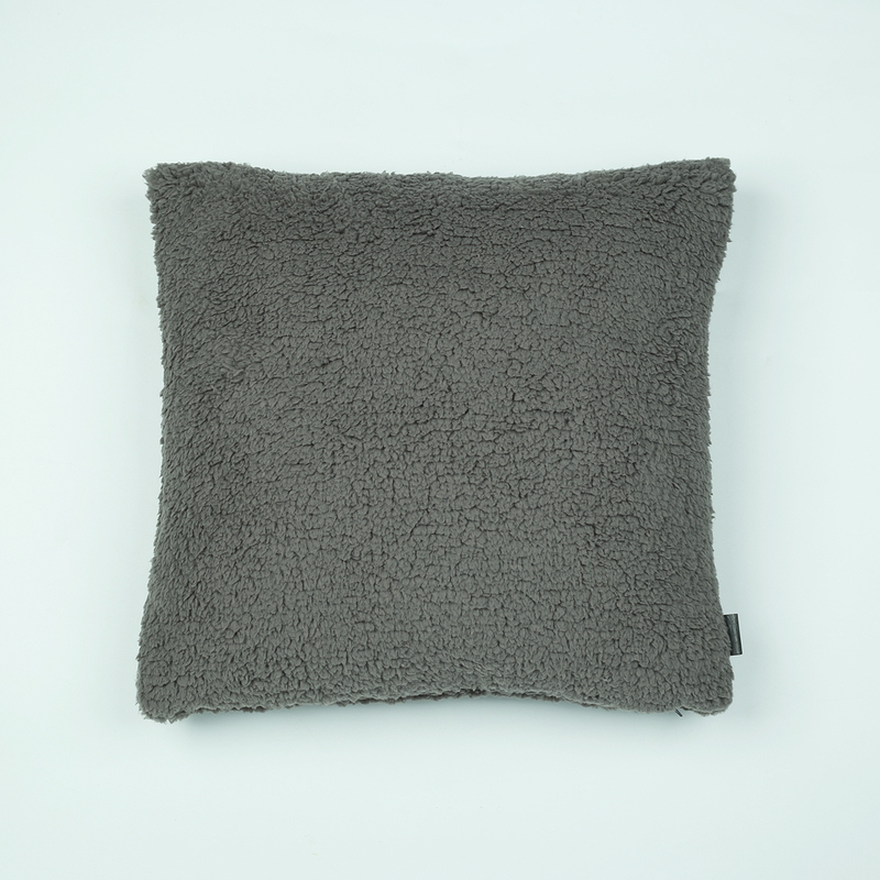 Faux Fur Throw Pillow Cover Decorative Sherpa Pillow Fuzzy Wool Accent Pillowcases Soft Fleece Cushion Case for Bed Couch