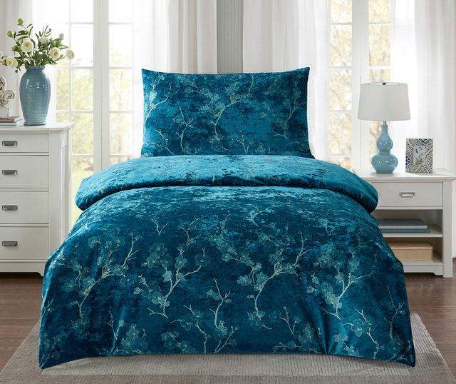 High Quality Soft Foil Print Greek Velvet Bed Sets 